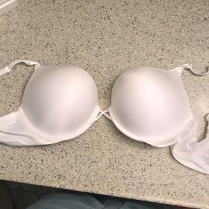 Victoria secret body by Victoria push up